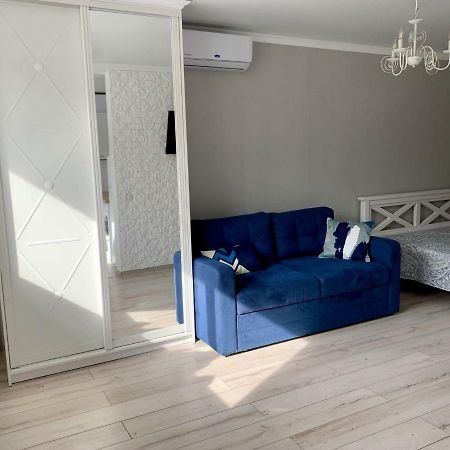 Sisters Apartment Ukr Tsjernihiv Eksteriør bilde