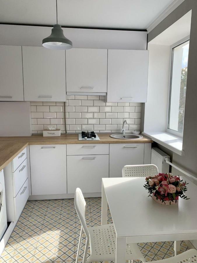 Sisters Apartment Ukr Tsjernihiv Eksteriør bilde