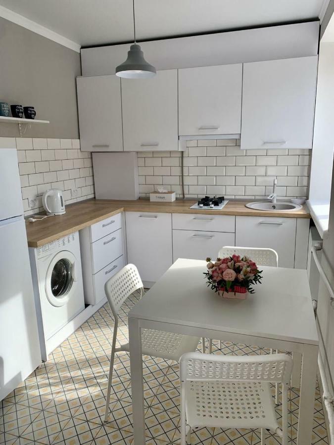 Sisters Apartment Ukr Tsjernihiv Eksteriør bilde