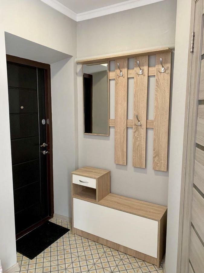 Sisters Apartment Ukr Tsjernihiv Eksteriør bilde