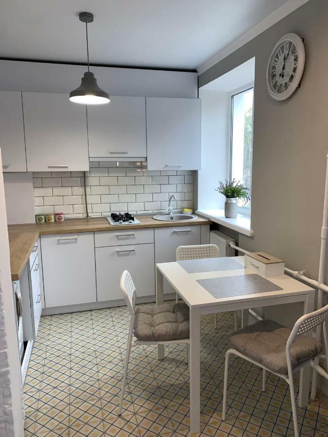 Sisters Apartment Ukr Tsjernihiv Eksteriør bilde